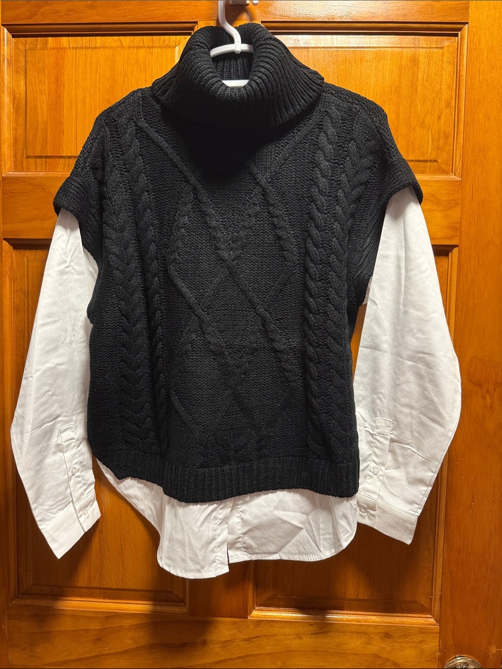 RDI Black Cable-Knit Turtleneck Sweater Vest